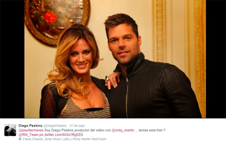 La foto cholula de día: Paula Chaves abrazada a Ricky Martin (Foto: Twitter)