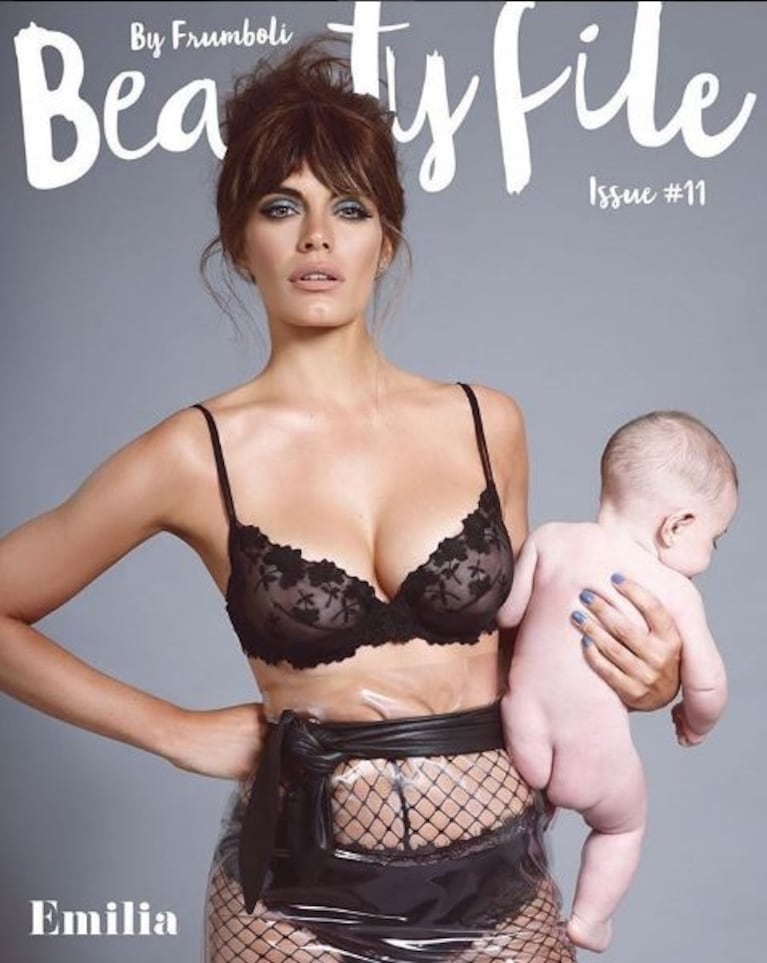 La foto de Emilia Attias con su hija para la tapa de una revista, que dio que hablar en Instagram