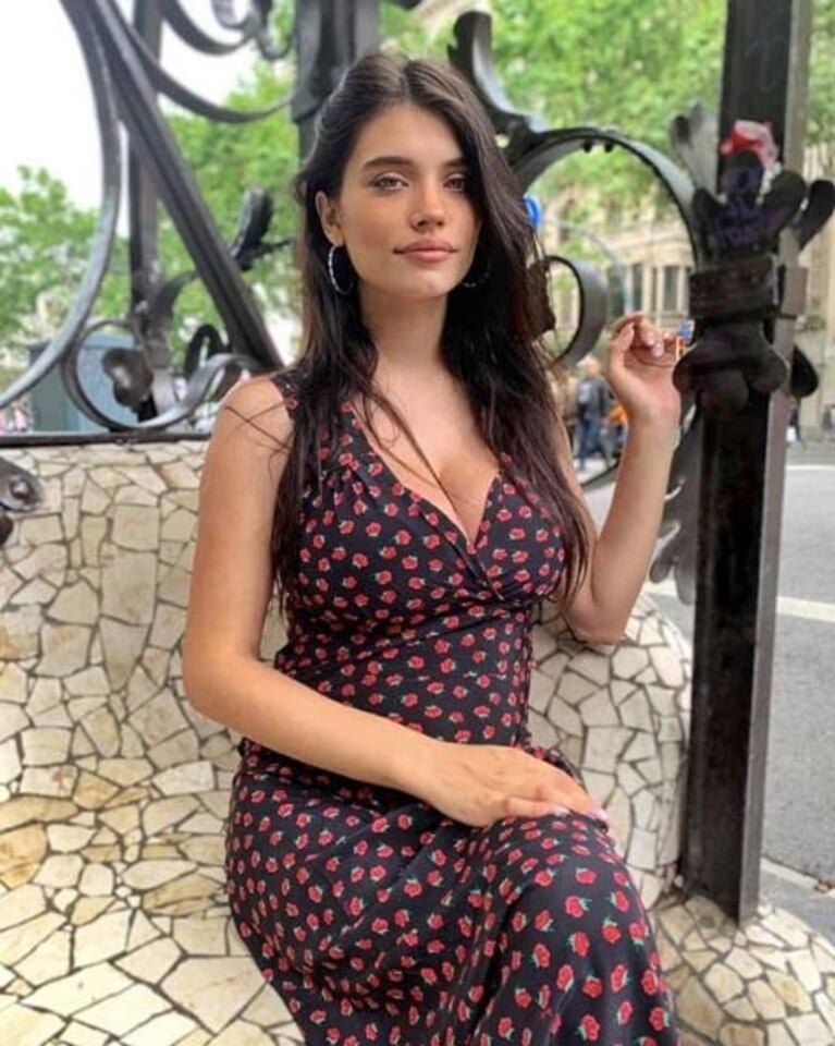 La foto de Eva de Dominici en Barcelona, tras las fuertes versiones de embarazo: ¿asomó la pancita?