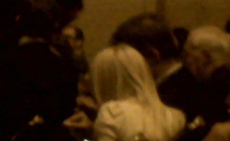 La foto de la pareja en París, otro plano. (Foto: Twitter Susana Parejas)