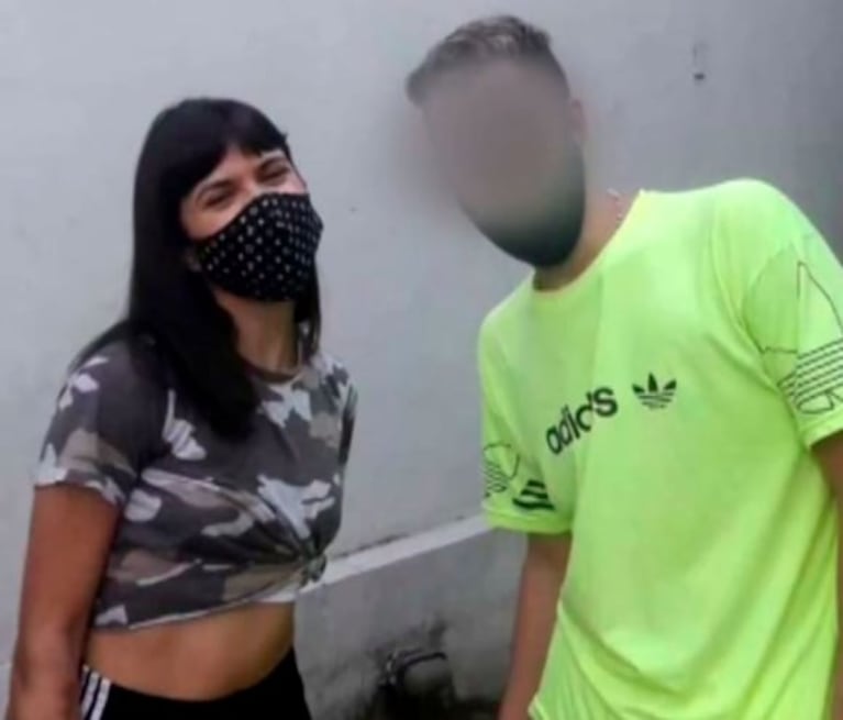La foto que el agresor se sacó con la bailarina Julieta Antón, una semana antes de atacarla con un cuchillo