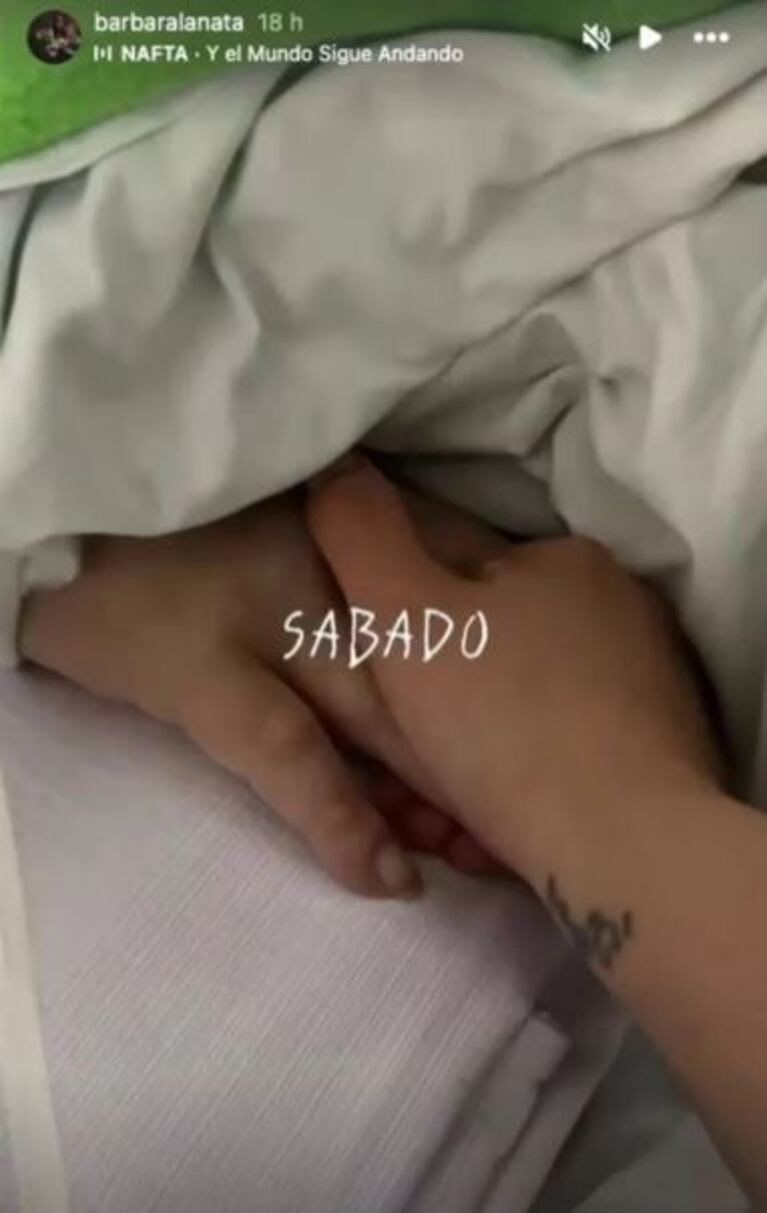 La foto que subió Bárbara, la hija de Jorge Lanata, junto a su padre desde la clínica en el mes de octubre. Foto: Captura de Instagram Stories (@barbaralanata)
