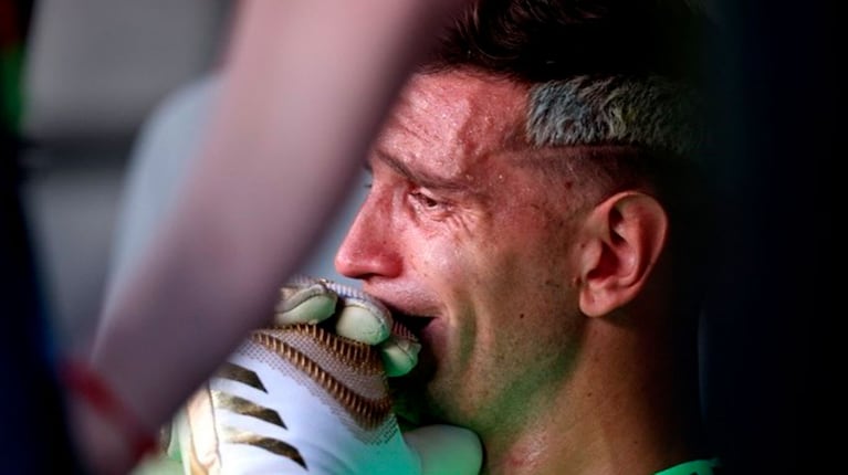 La fuerte reflexión de Dibu Martínez tras el Mundial: puso en duda su continuidad en la Selección (foto de Instagram @emi_martinez26)