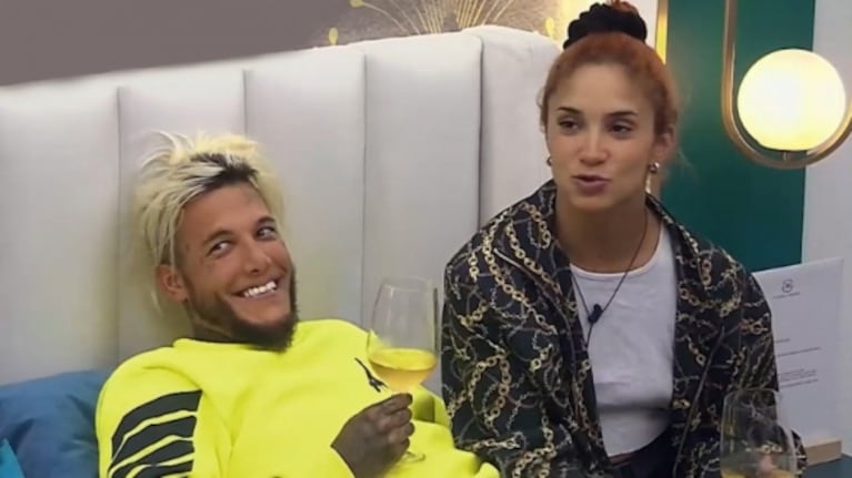 La historia de amor de Alex Caniggia y Melody Luz, paso a paso: cómo nació y cómo siguen afuera de El Hotel de los Famosos 