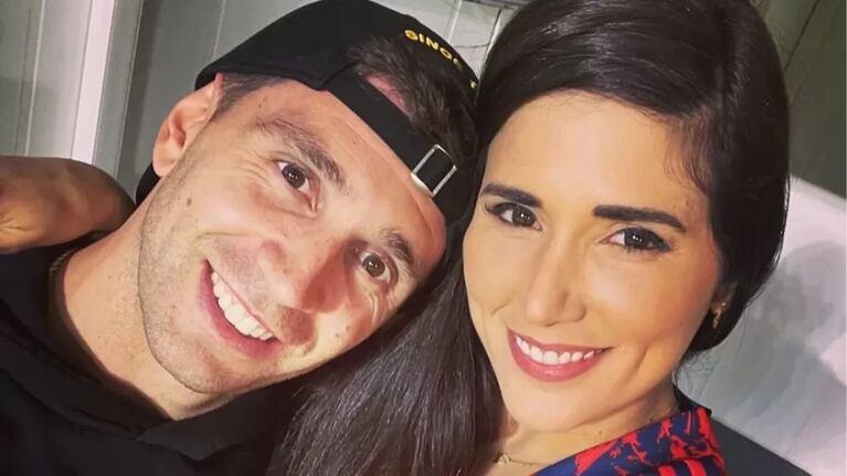 La historia de amor  del Dibu Martínez y Mandinha