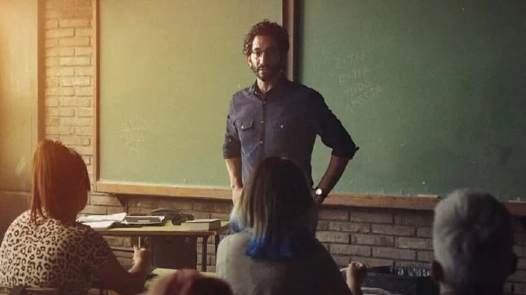 La historia sigue a Lucio, un profesor universitario de Letras.