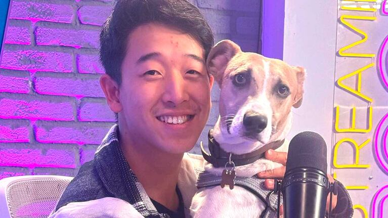 La increíble reacción de Arturo, el perro de Martín Ku, al escuchar la voz de Gran Hermano: “Está temblando” (Foto: Instagram)