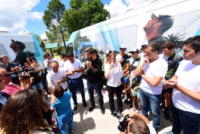 La jornada solidaria de Marcelo Tinelli en un comedor infantil y en el hospital de Bolívar 