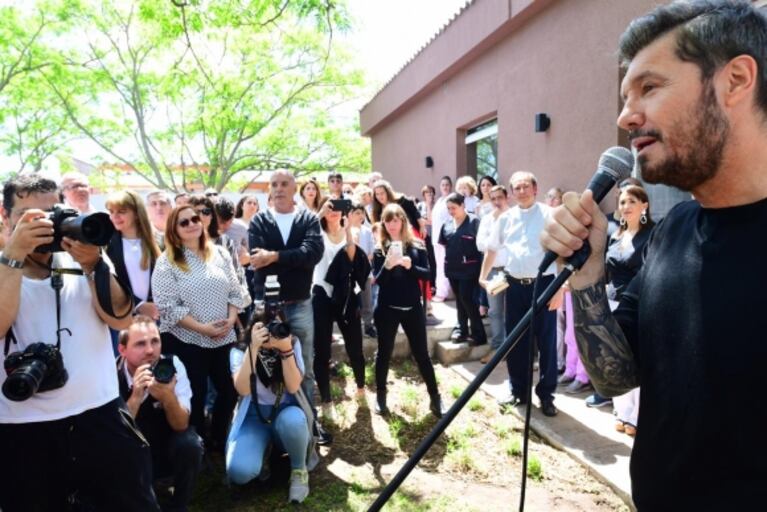 La jornada solidaria de Marcelo Tinelli en un comedor infantil y en el hospital de Bolívar 