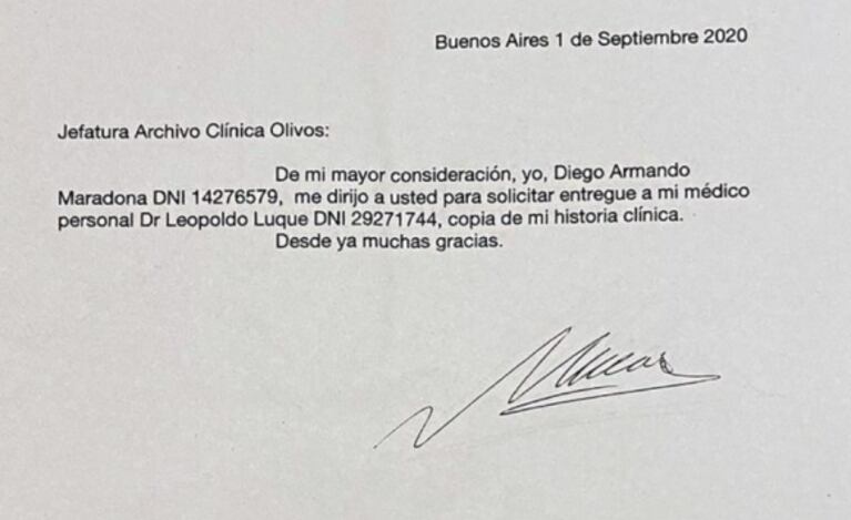 La Justicia comprobó que alguien falsificó la firma de Diego Maradona y apuntan contra Leopoldo Luque