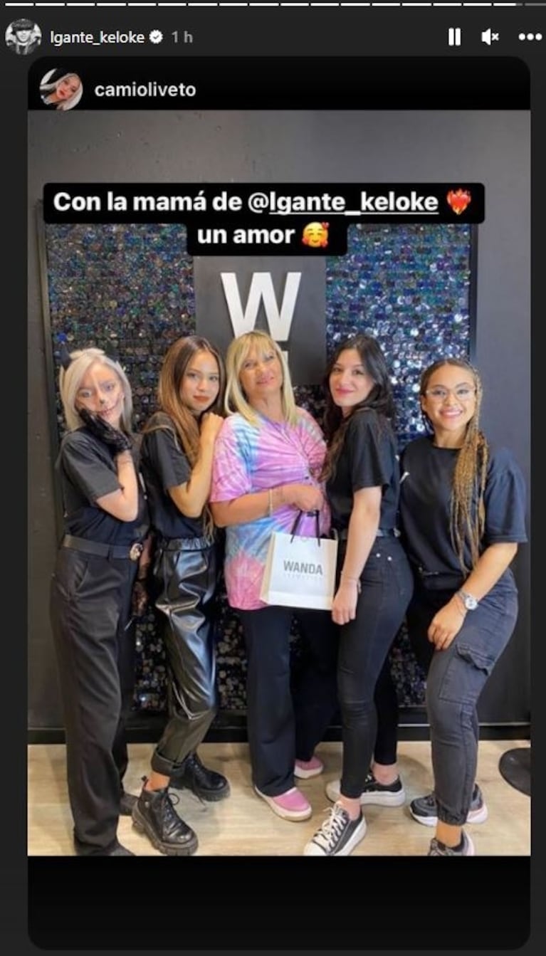 La madre de L-Gante fue al local de Wanda Nara, compró cosméticos y se sacó una foto con las empleadas
