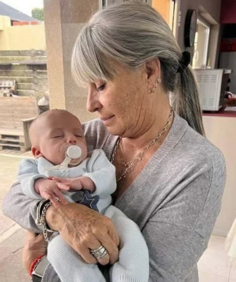 La mamá y la hermana de Mica Viciconte mimaron a Luca Cubero: las fotos más dulces