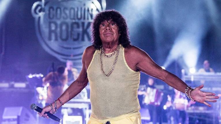 La Mona Jiménez palpita su show multitudinario en el Obelisco: Mi corazón salta de alegría