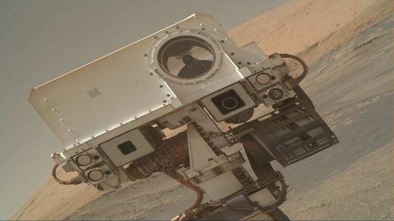 La NASA mostró la vista de Marte desde un cráter