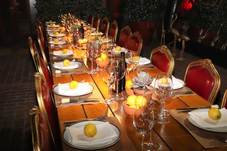 La noche en que Johnny Depp hizo vibrar  el Faena: zapada, famosos y lujo total en la cena de Gaby Álvarez