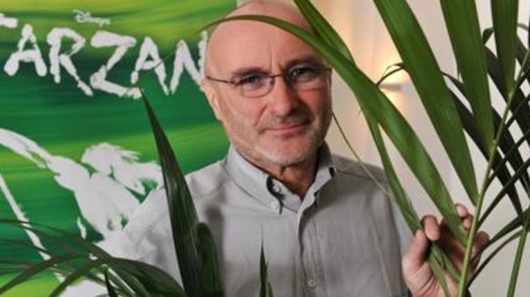La ocasión en que Phil Collins cantó en español