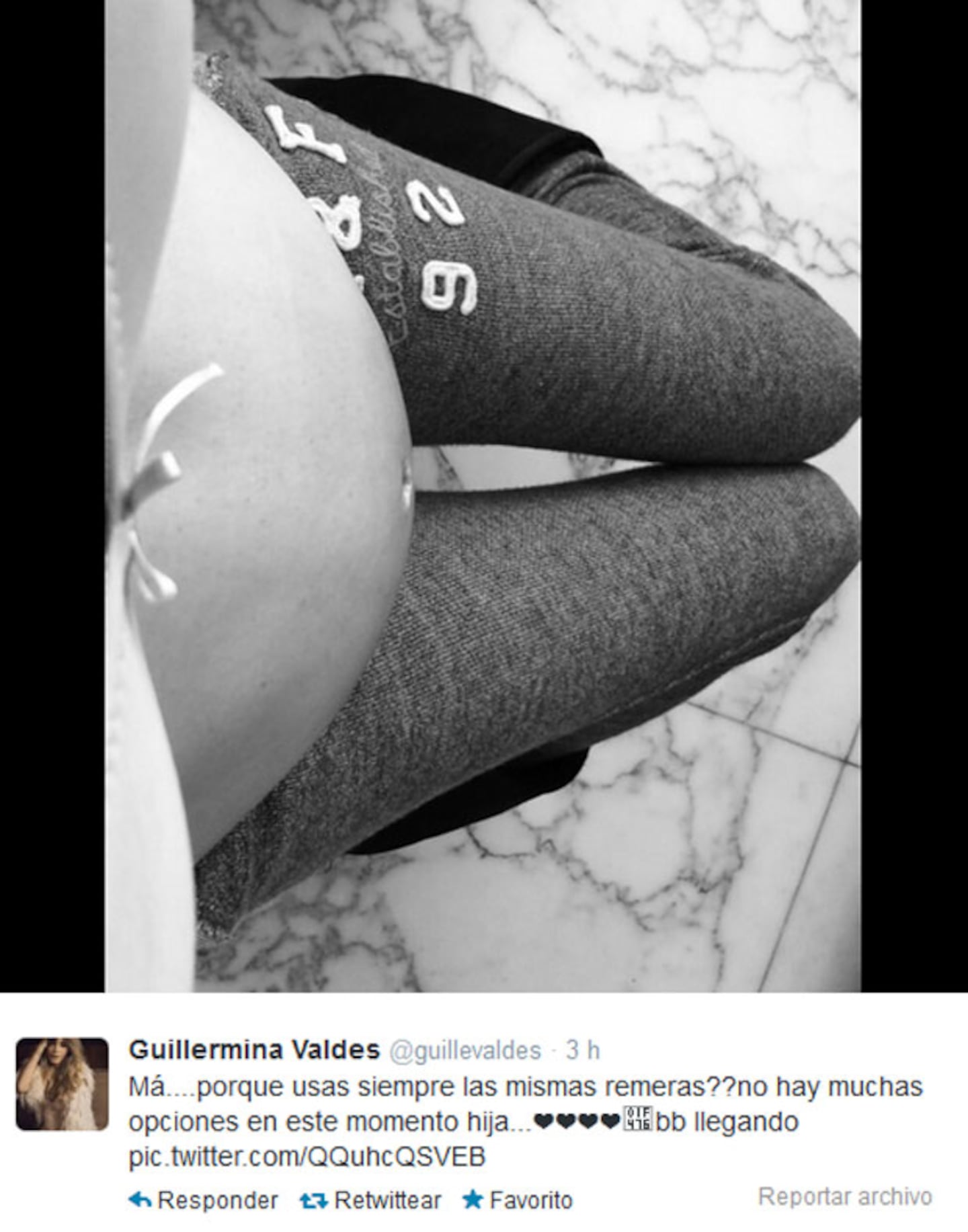 La panza de ocho meses de embarazo de Guillermina Valdés. (Foto: Twitter)