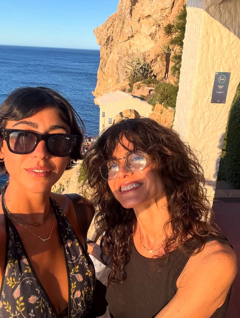 La pareja aprovechó para pasar tiempo con Renata, que está viviendo en España
(Instagram)