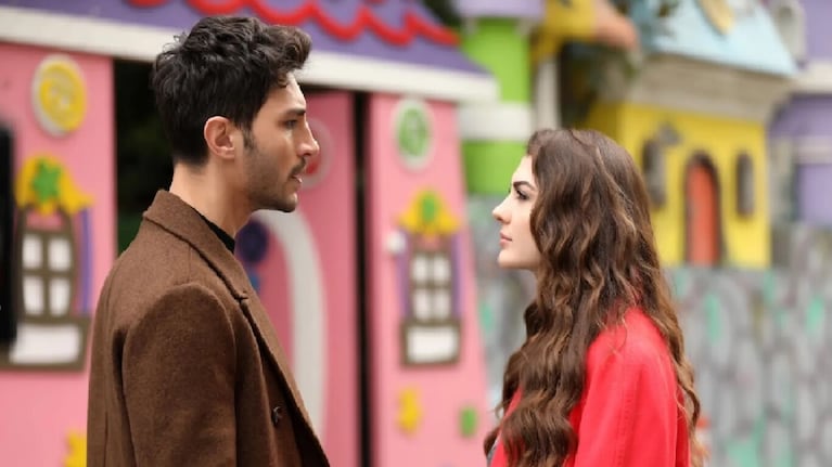La pareja protagónica de 
Olvidame si puedes por HBO Max.