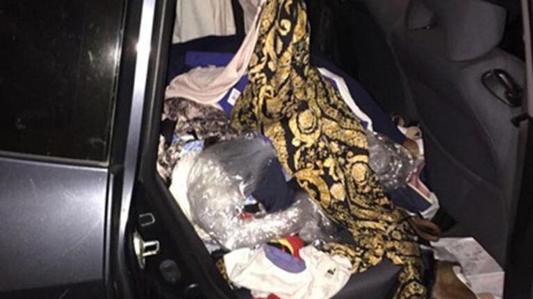 La parte trasera del auto de Paula Kohan (Foto: Twitter)