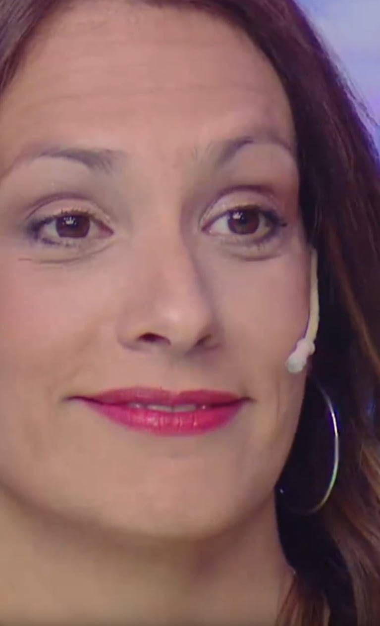La participante dio detalles de su búsqueda en Tinder. Foto: captura TV.