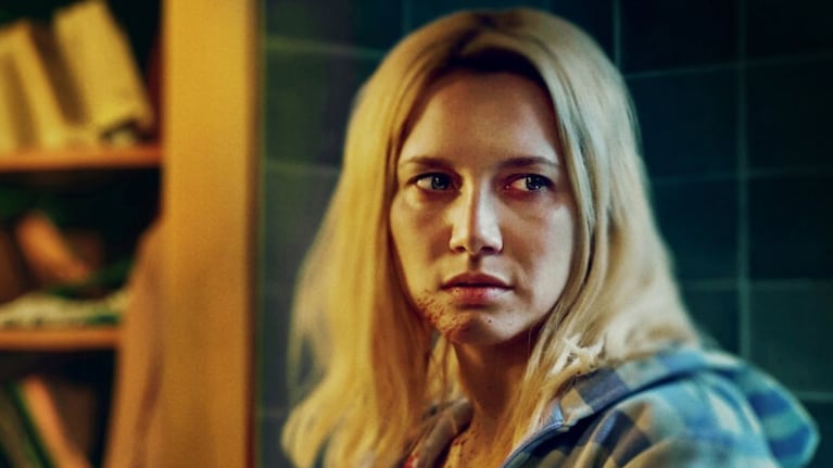 La película sigue la vida de Elize Matsunaga, una joven de origen humilde.