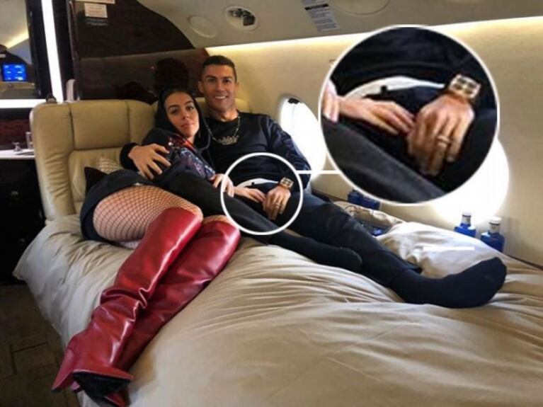 La polémica foto de Cristiano Ronaldo abrazado a Georgina Rodríguez dentro de un avión que se volvió viral