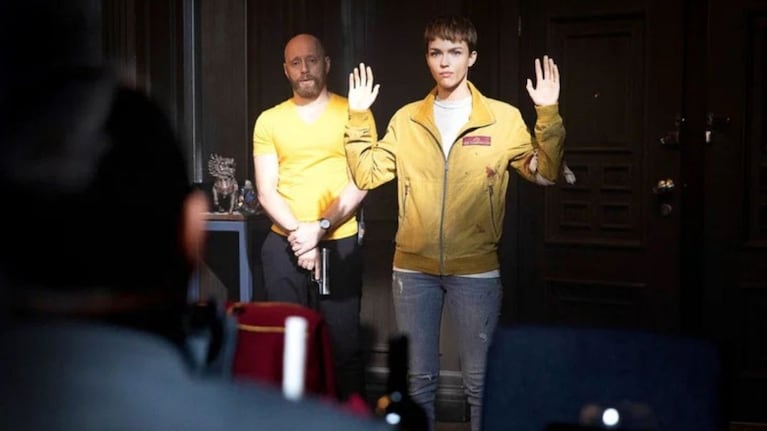 La portera es la película de acción protagonizada por Ruby Rose y Jean Reno.