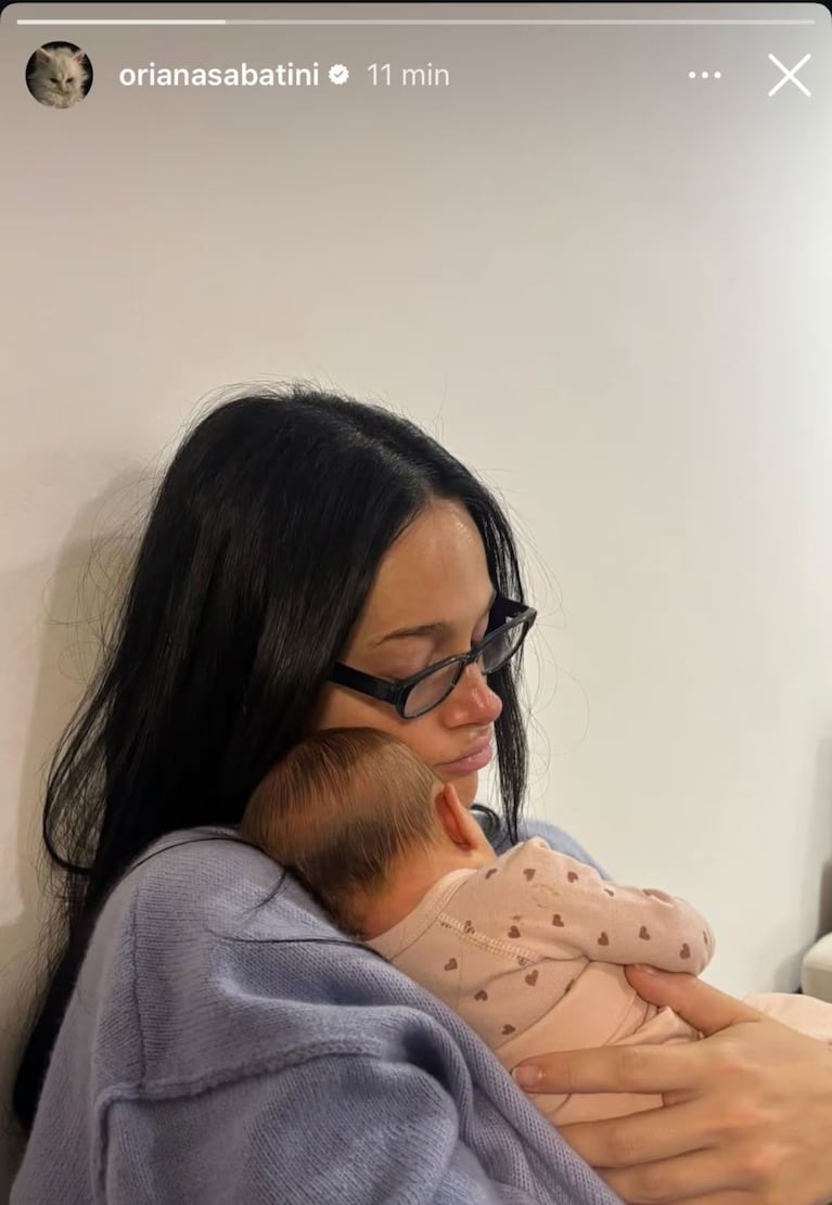 La postal de Oriana Sabatini y su hija Gia 
Crédito: Instagram
