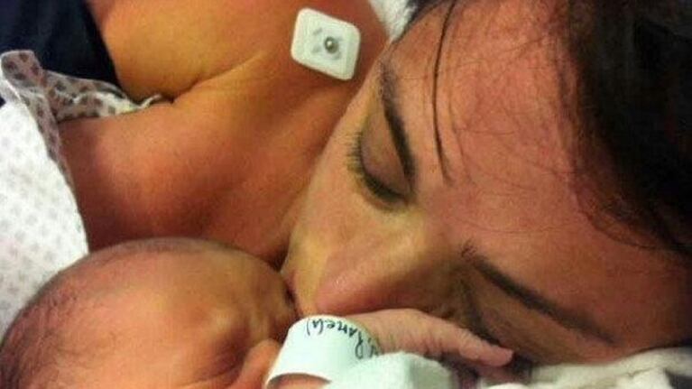 La primera foto de Lola, la hija de Pamela David. (Foto: Twitter Ángel de Brito)