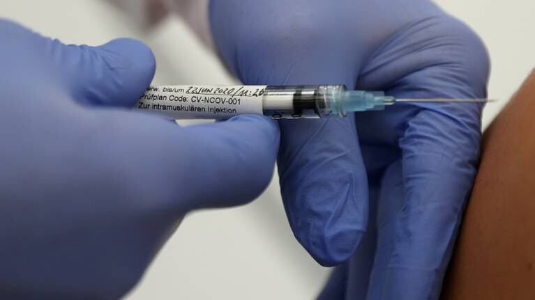 La primera vacuna contra el coronavirus probada en los Estados Unidos dio resultados positivos
