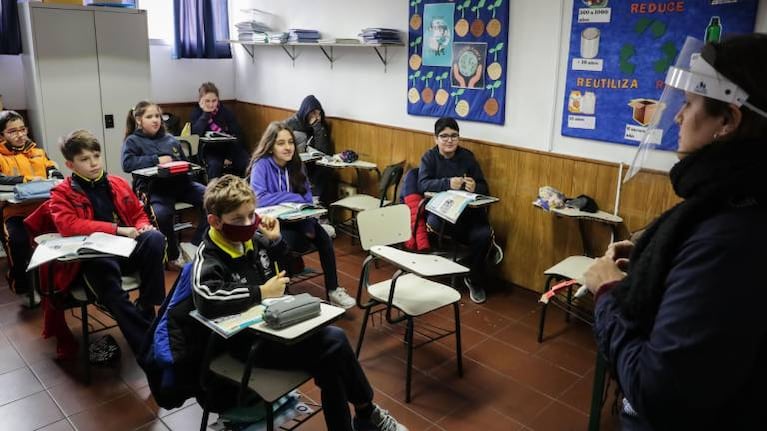 La provincia de Buenos Aires comienza a planificar el regreso a las aulas