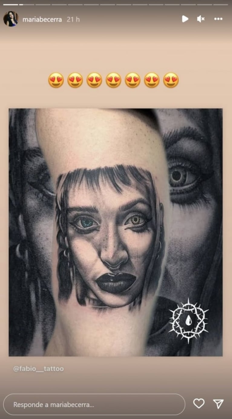 La reacción de María Becerra ante un fanático que se tatuó su cara