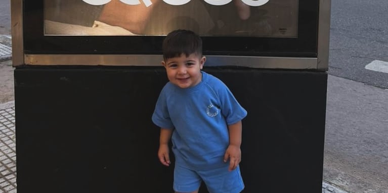 La reacción del hijo de Enzo Fernández al verlo en una publicidad callejera | Créditos: Instagram @valucervantes