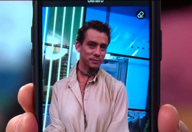 La reacción hot de Agustina Kämpfer al ver una foto de Nicole Neumann como hombre: "Le re doy, es un chongazo"