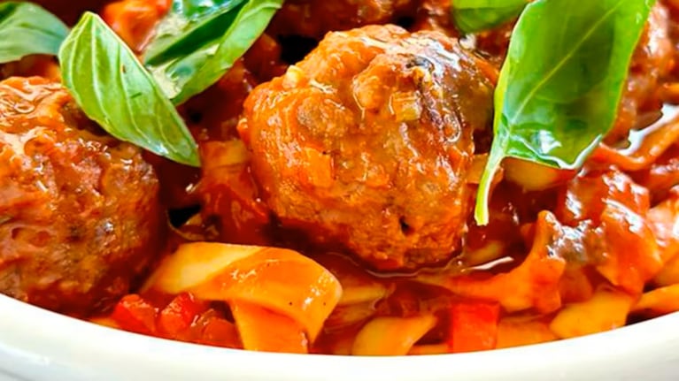 La receta de las albóndigas gratinadas.