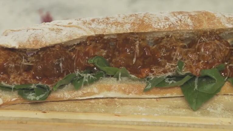 La receta para preparar un sándwich con pan casero y sabor inconfundible.
Foto: Cucinare.TV.