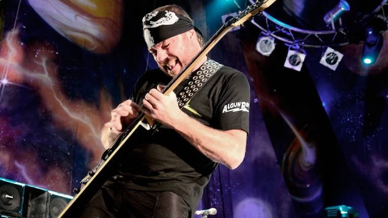 La Renga subió a YouTube el show íntegro del 19 de junio en el autódromo Oscar y Juan Gálvez