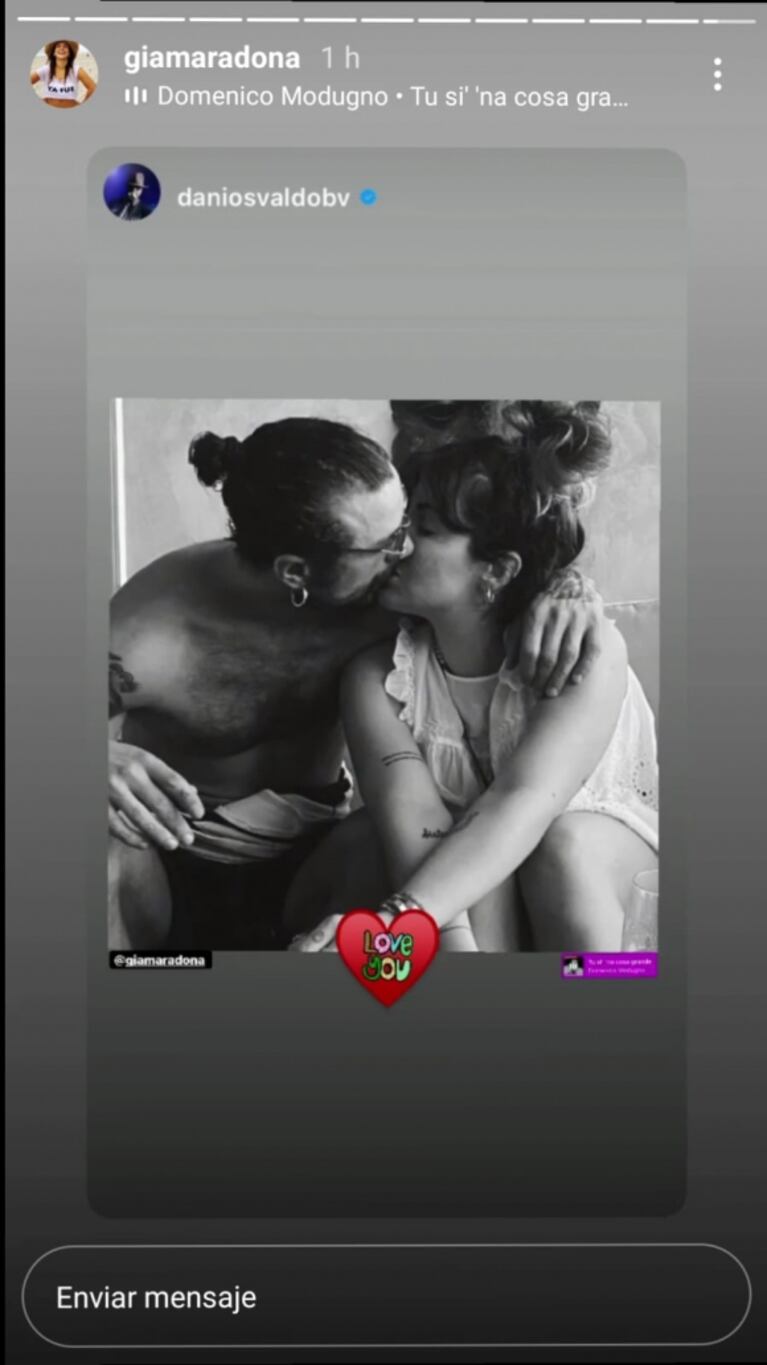 La romántica foto de Gianinna Maradona con Daniel Osvaldo dándose un tierno beso