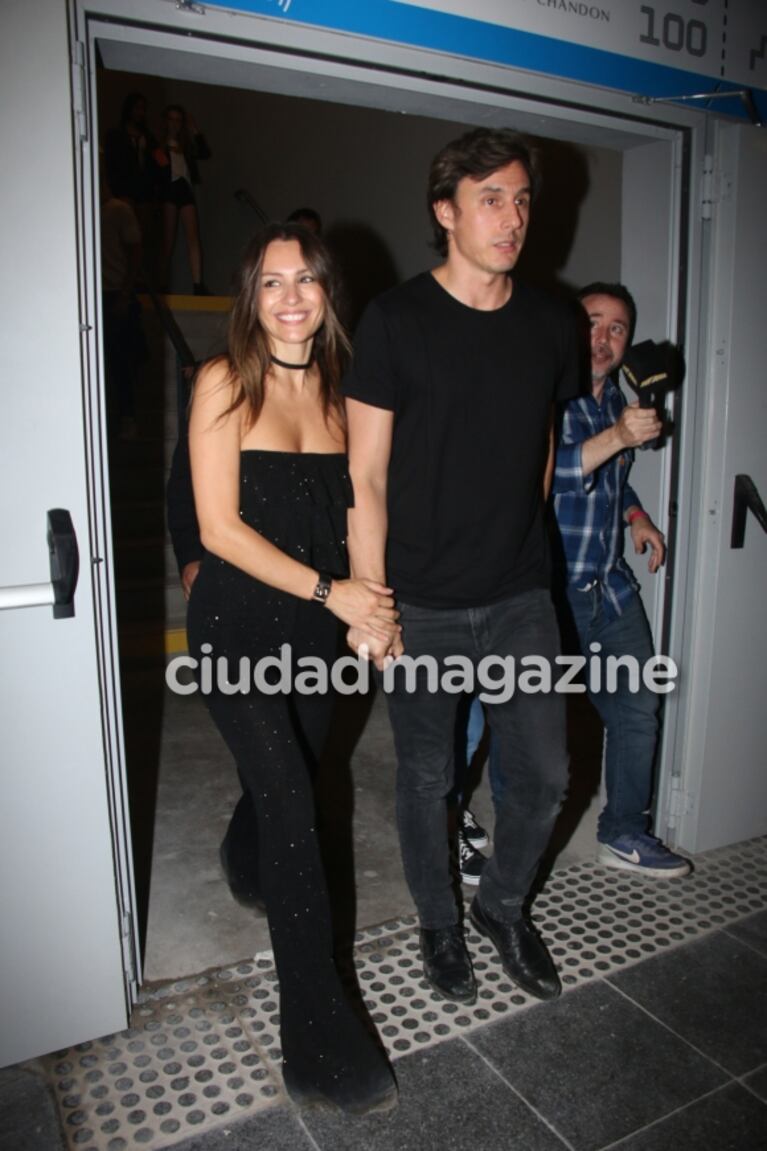 La salida de novios de Pampita y Roberto García Moritán, a tres semanas de la gran boda
