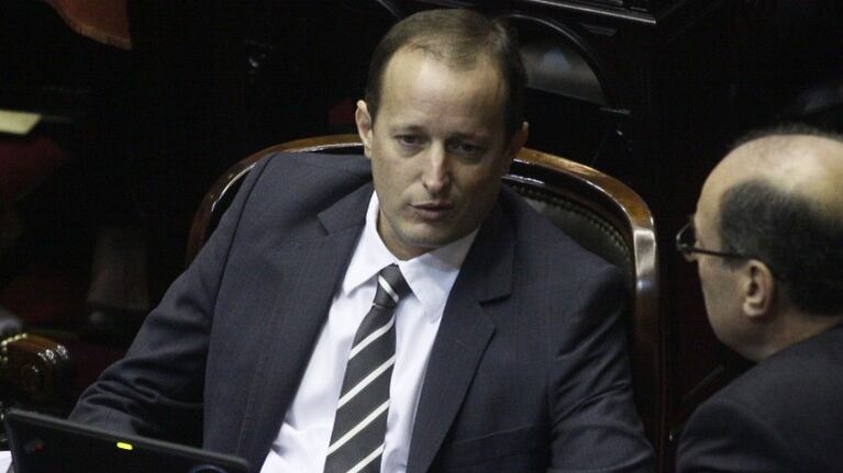 La salud de Martín Insaurralde: recibió la transfusión de plasma y se espera su evolución. Foto: DYN.