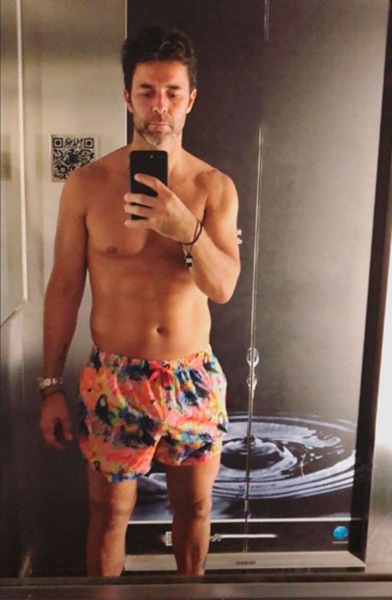 La selfie con "detalle hot" de Mariano Martínez desde sus vacaciones en Playa del Carmen: "Relajado y feliz"