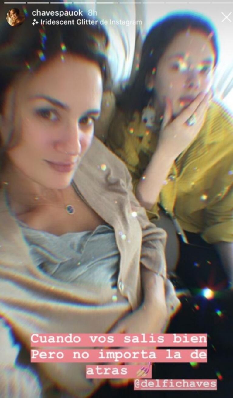 La selfie de Paula 'escrachando' a Delfina Chaves: "¡Cuando vos salís bien y no te importa la de atrás!"