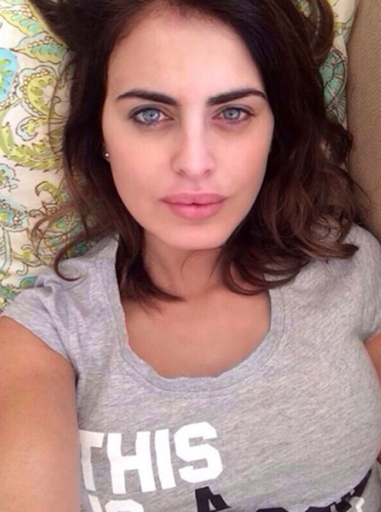 La selfie mañanera y al natural de Silvina Luna… ¡que después borró de Facebook! (Foto: Web)