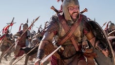 La serie combina así romance, estrategia militar, disputas familiares y la presencia de los dioses.