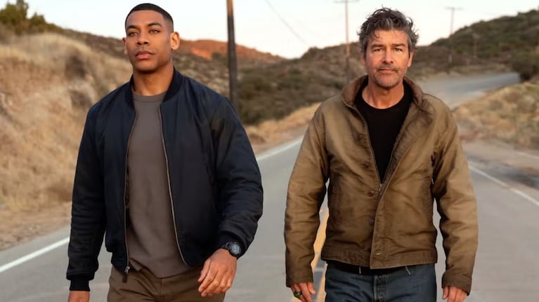 La serie éxito está protagonizada por dos figuras como Aaron Pierre y Kyle Chandler.