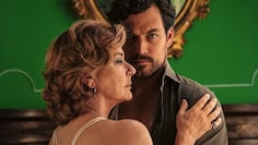 La serie muestra la relación entre una millonaria de 60 años y un joven mucho menor que ella.