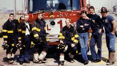 La serie reconstruye cronológicamente el 11-S a través de personas que estuvieron en el World Trade Center, el Pentágono y sus alrededores.
