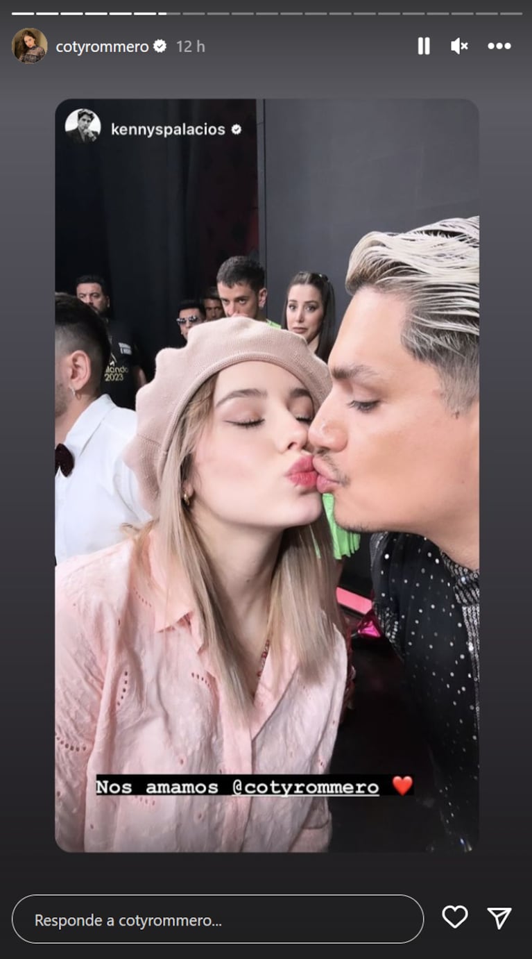 La sorpresiva foto de Kennys Palacios y Coti Romero besándose en la boca en el back del Bailando: “Nos amamos”