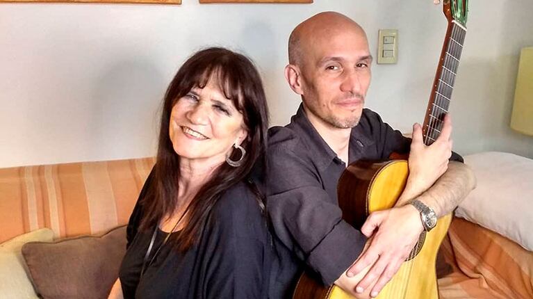 La tanguera Lucrecia Merico presenta la cocina de Nacer, su sexto disco, junto a Juan Iruzubieta